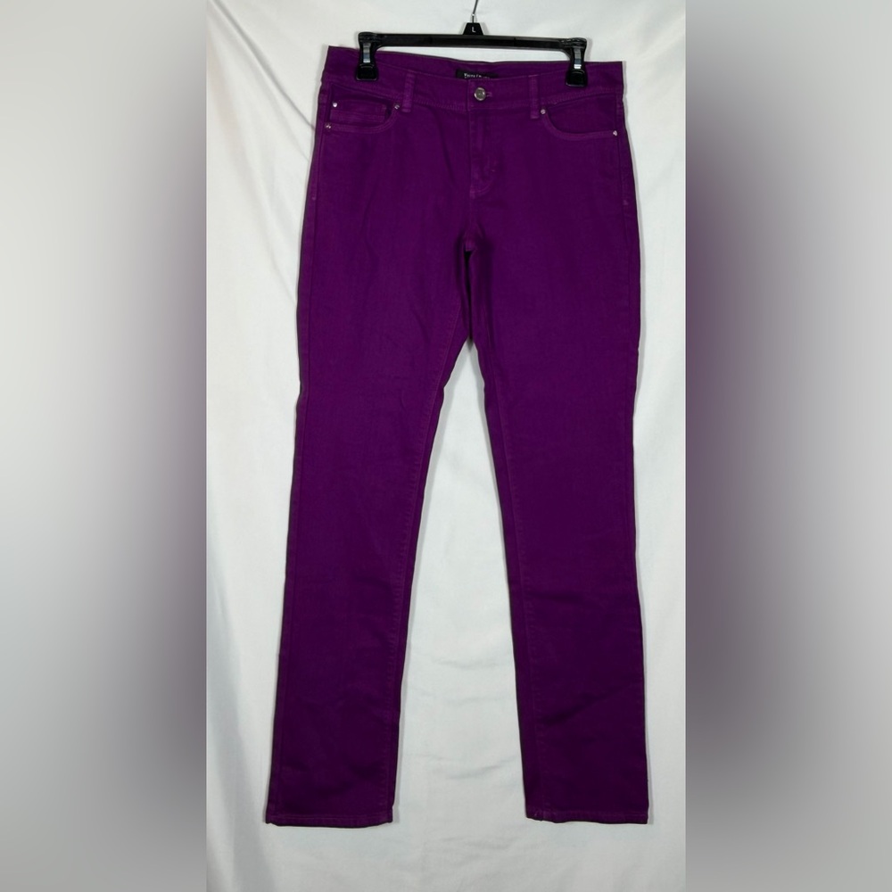White House Black Market Women's Plum/Purple Slim Leg Jeans, Size Blanc 4R, NWT.